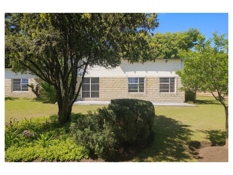 4 Bedroom Property for Sale in Ladybrand Free State